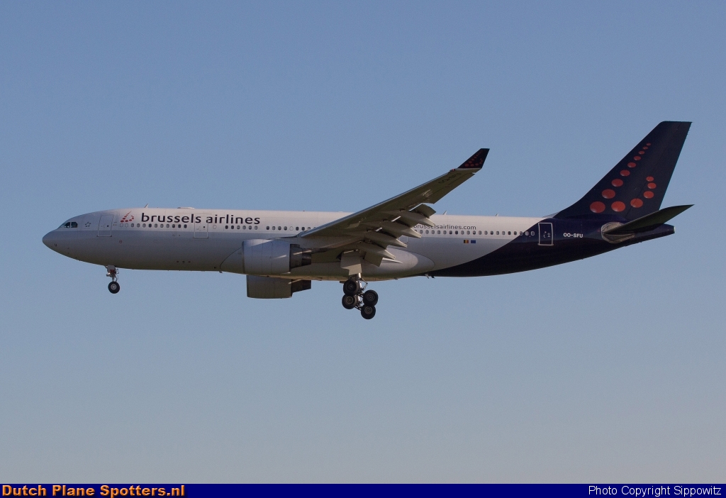 OO-SFU Airbus A330-200 Brussels Airlines by Sippowitz