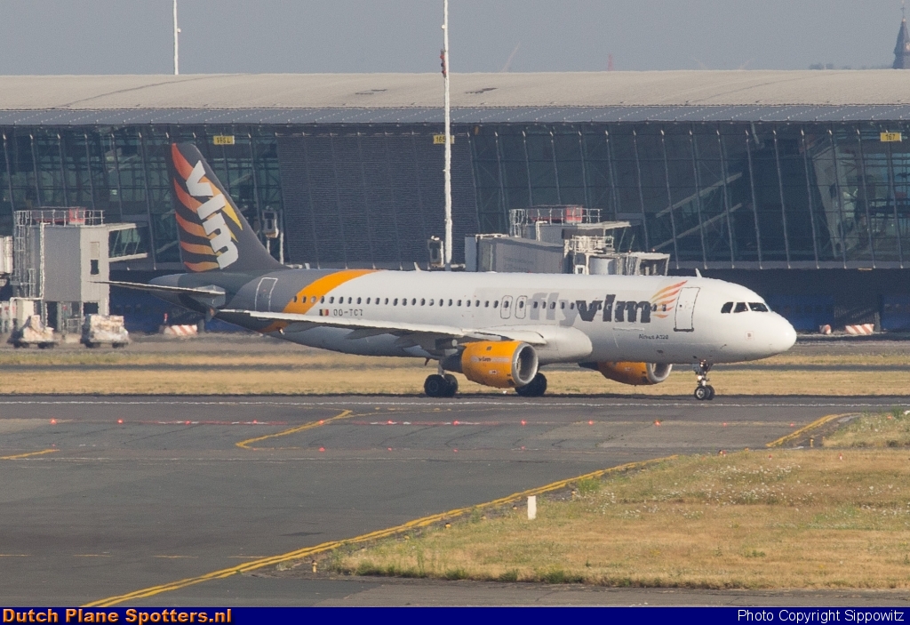 OO-TCT Airbus A320 VLM Airlines by Sippowitz
