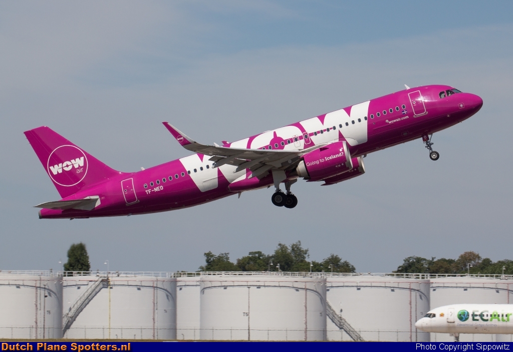 TF-NEO Airbus A320neo WOW air by Sippowitz