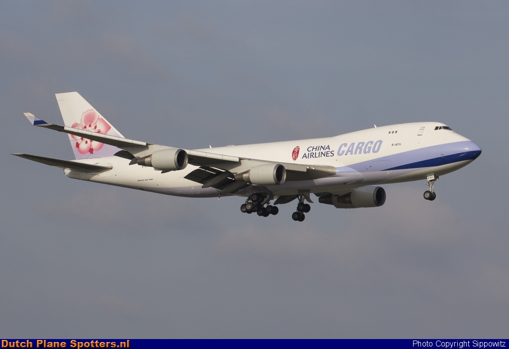 B-18711 Boeing 747-400 China Airlines Cargo by Sippowitz