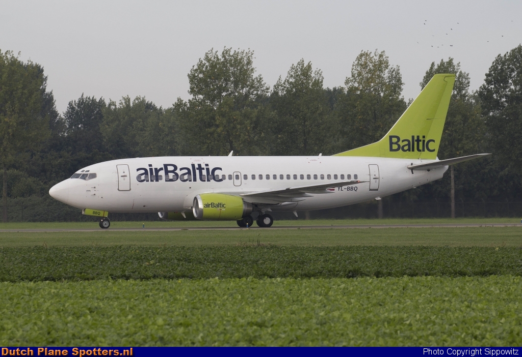 YL-BBQ Boeing 737-500 Air Baltic by Sippowitz