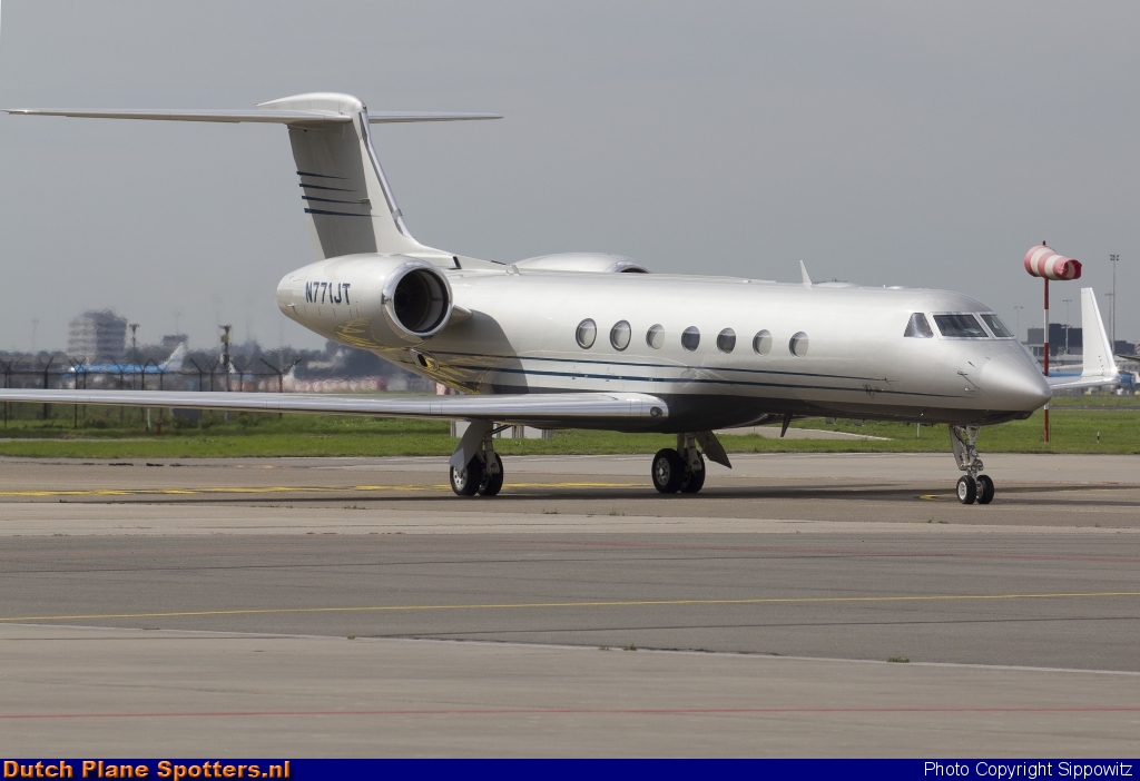 N771JT Gulfstream G550 Private by Sippowitz