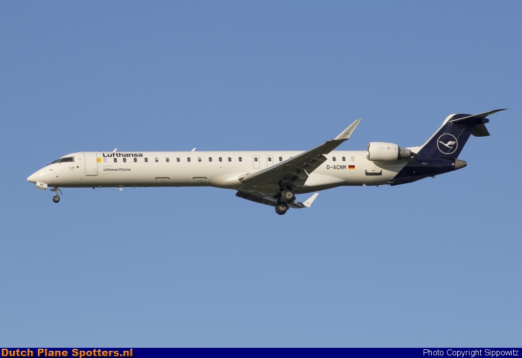D-ACNM Bombardier Canadair CRJ900 CityLine (Lufthansa Regional) by Sippowitz