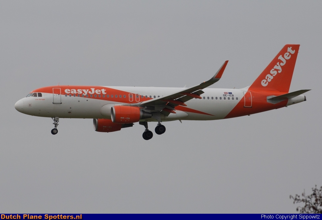 OE-ICB Airbus A320 easyJet Europe by Sippowitz