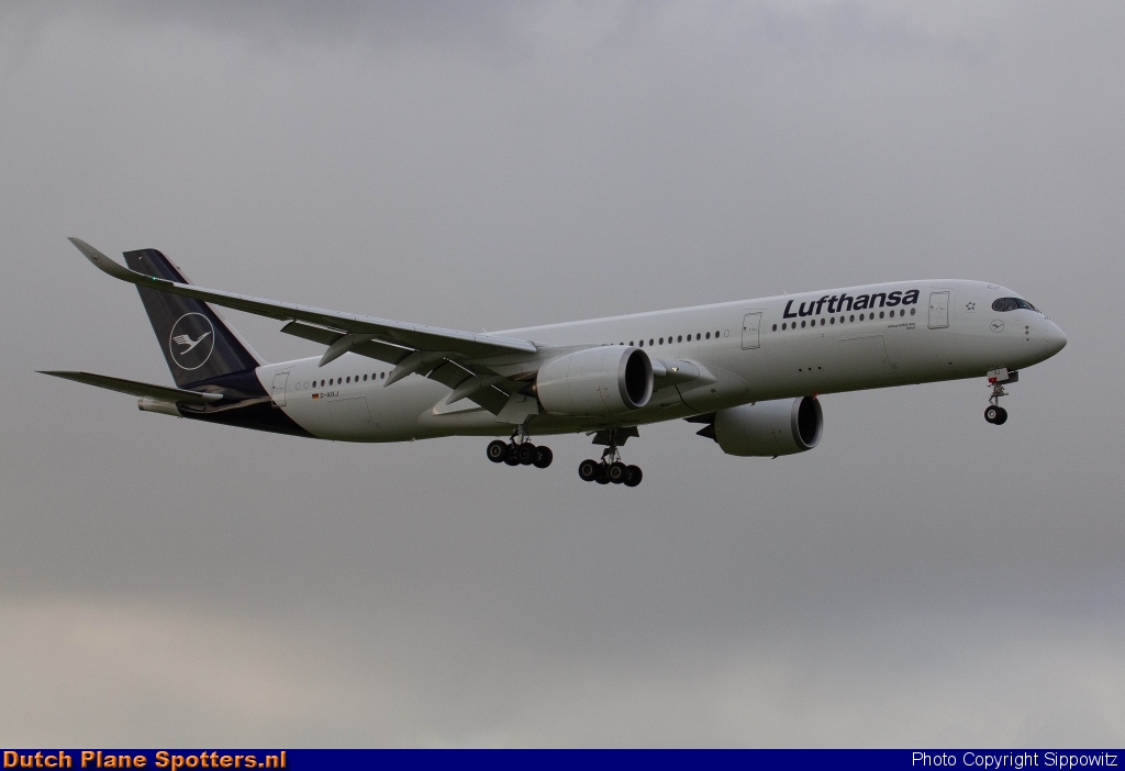 D-AIXJ Airbus A350-900 Lufthansa by Sippowitz
