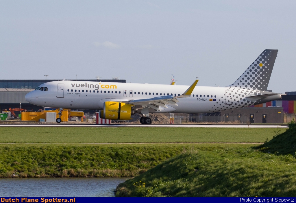 EC-NCF Airbus A320neo Vueling.com by Sippowitz