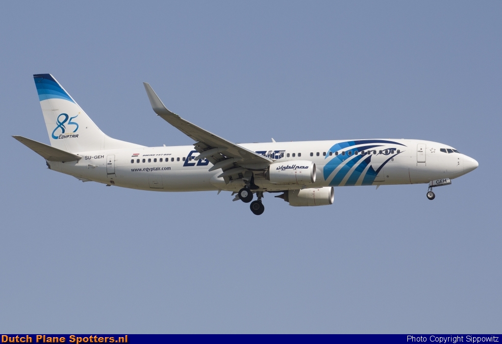 SU-GEH Boeing 737-800 Egypt Air by Sippowitz