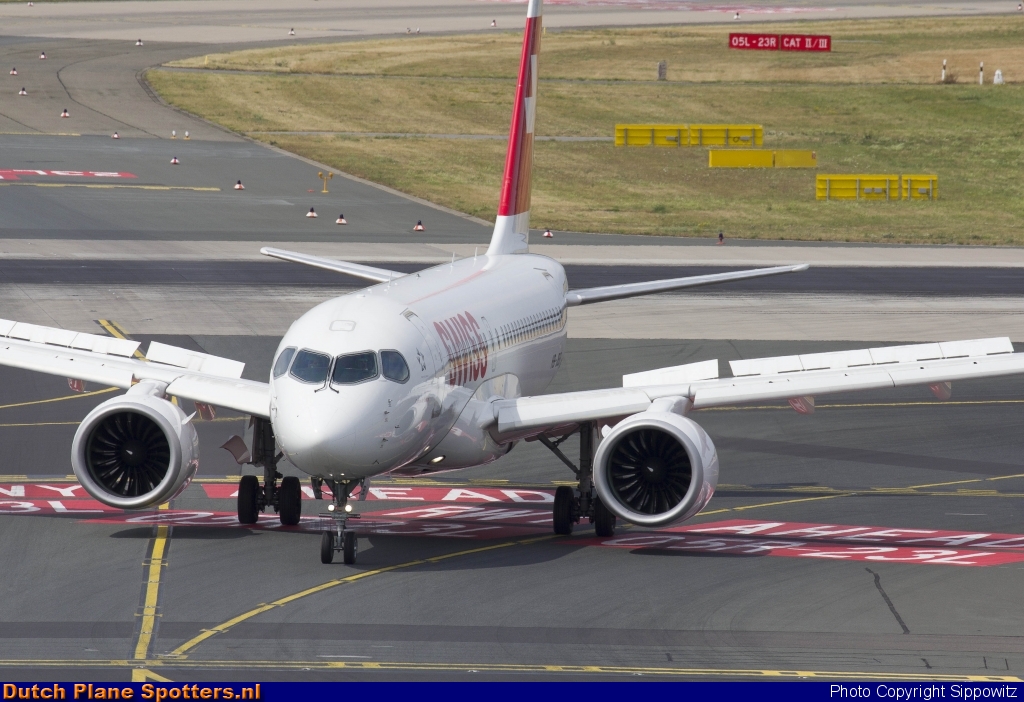 HB-JBB Airbus A220-100 Swiss International Air Lines by Sippowitz