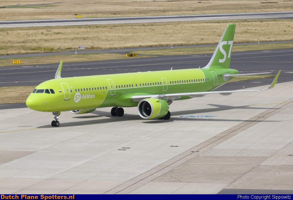 VQ-BGR Airbus A321neo S7 Siberia Airlines by Sippowitz