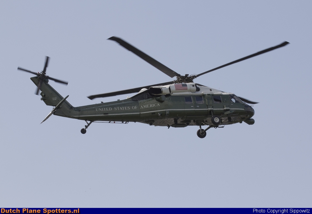 163265 Sikorsky VH-60N White Hawk MIL - US Marine Corps by Sippowitz