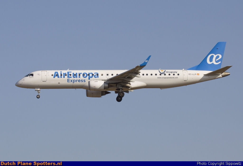 EC-LLR Embraer 195 Air Europa Express by Sippowitz
