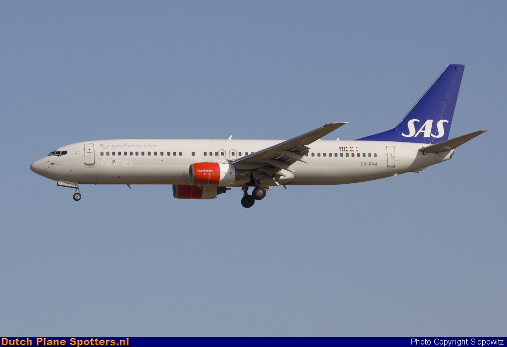 LN-RPM Boeing 737-800 SAS Scandinavian Airlines by Sippowitz