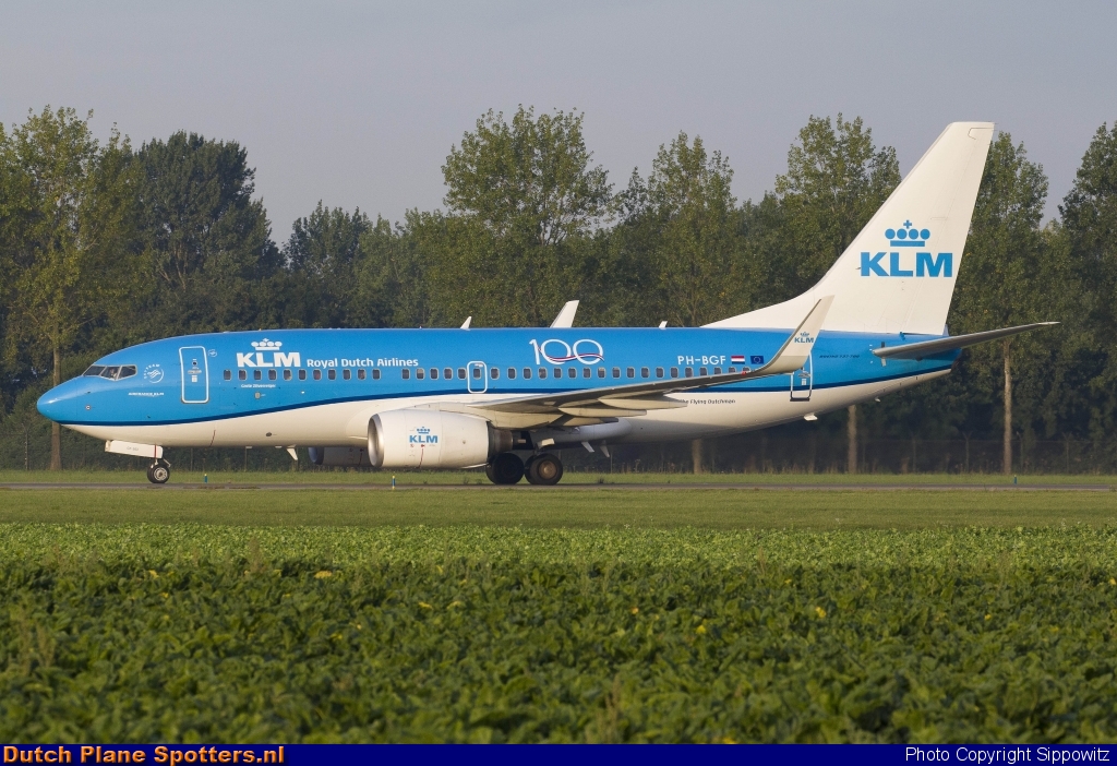 PH-BGF Boeing 737-700 KLM Royal Dutch Airlines by Sippowitz