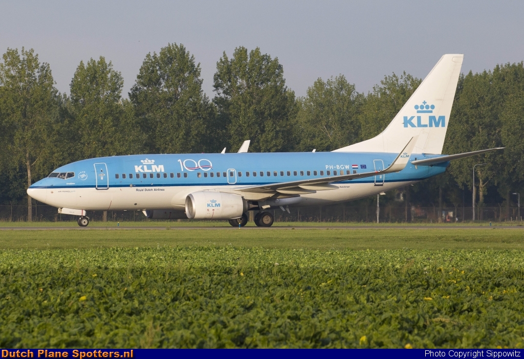 PH-BGW Boeing 737-700 KLM Royal Dutch Airlines by Sippowitz