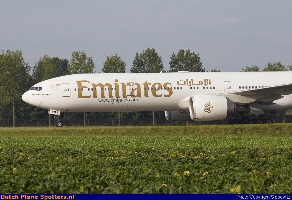 A6-EBM Boeing 777-300 Emirates by Sippowitz