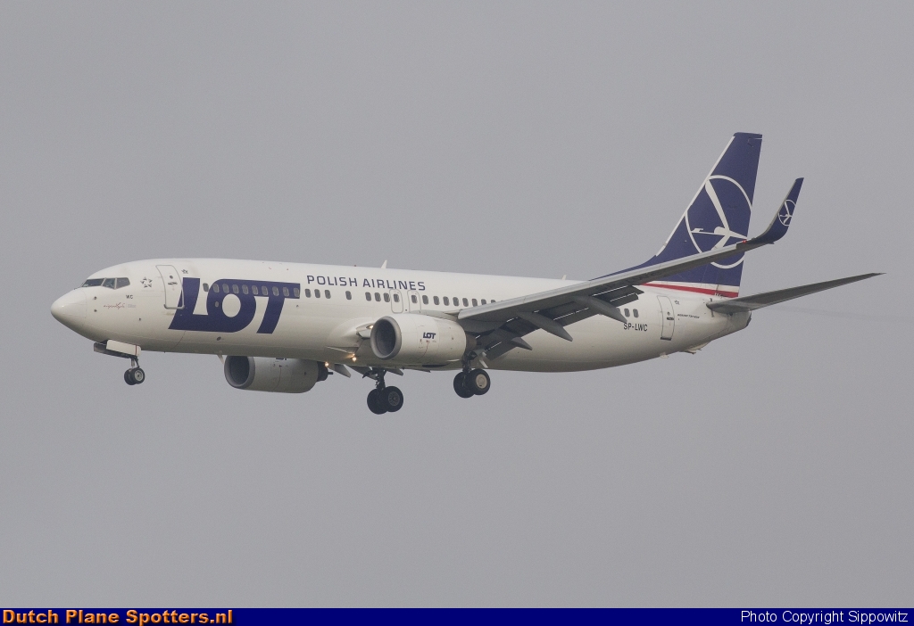 SP-LWC Boeing 737-800 LOT Polish Airlines by Sippowitz