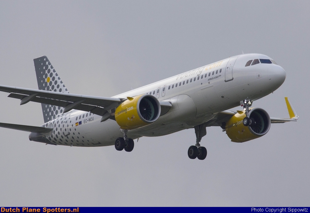 EC-NCU Airbus A320neo Vueling.com by Sippowitz