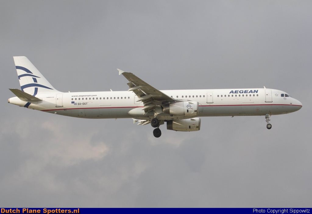 SX-DGT Airbus A321 Aegean Airlines by Sippowitz