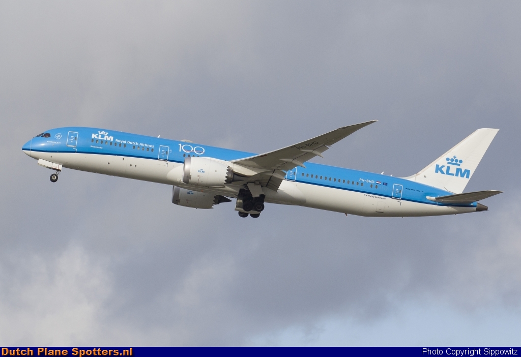 PH-BHD Boeing 787-9 Dreamliner KLM Royal Dutch Airlines by Sippowitz