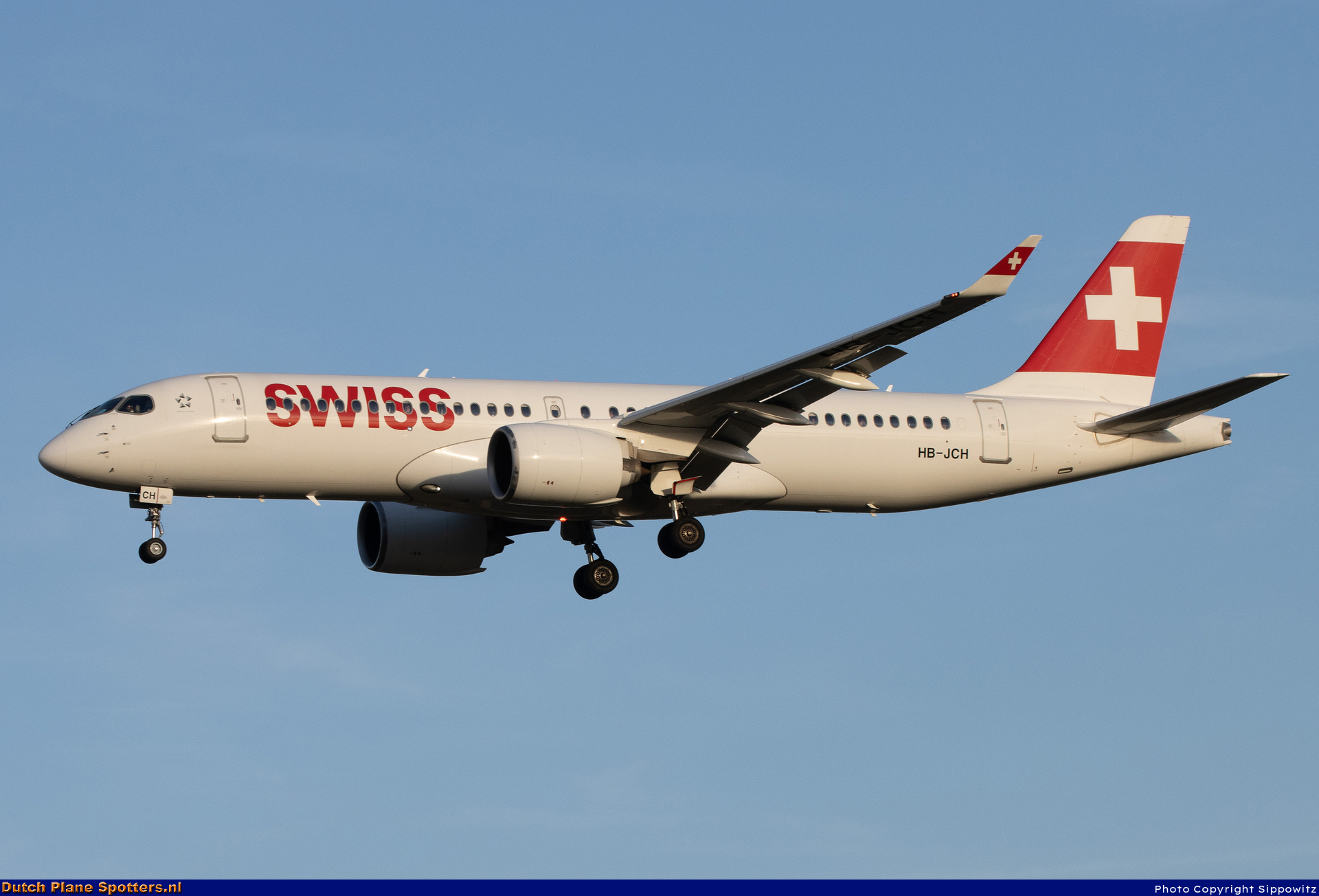 HB-JCH Airbus A220-300 Swiss International Air Lines by Sippowitz