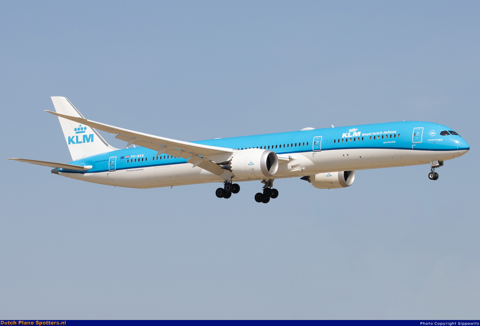 PH-BKK Boeing 787-10 Dreamliner KLM Royal Dutch Airlines by Sippowitz