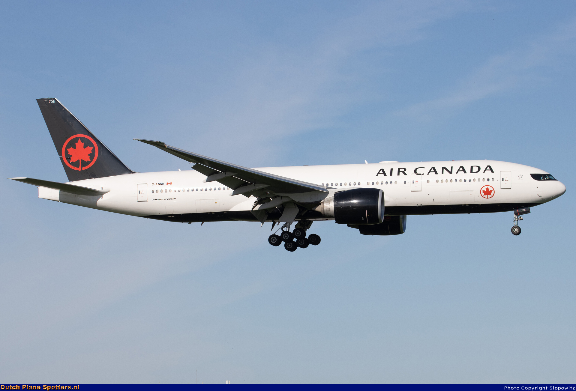 C-FNNH Boeing 777-300 Air Canada by Sippowitz