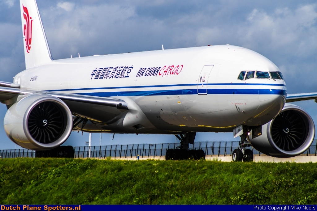 B-2098 Boeing 777-F Air China Cargo by Mike Neefs