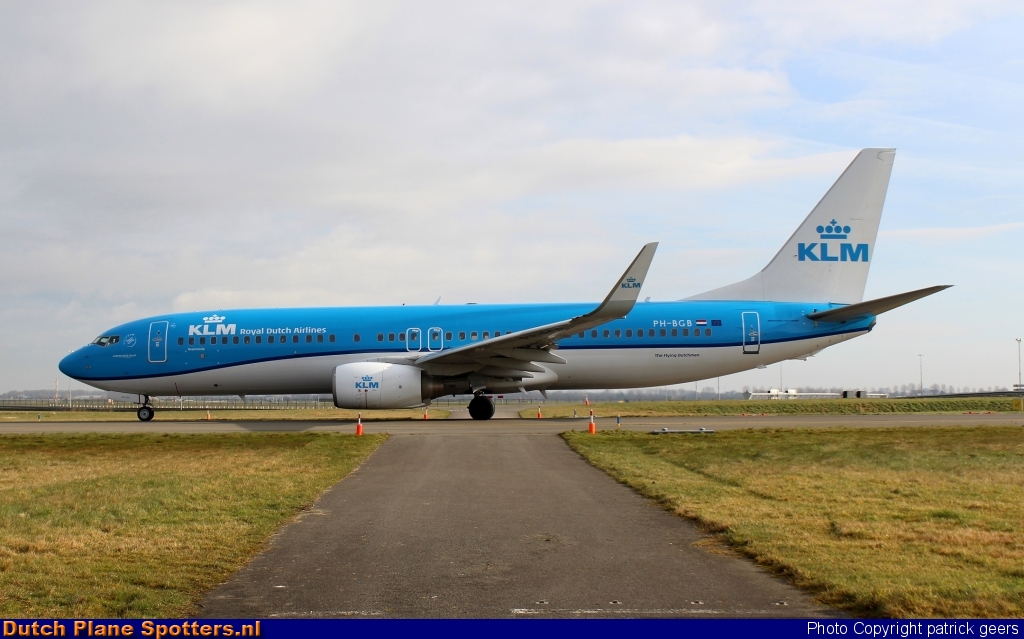 PH-BGB Boeing 737-800 KLM Royal Dutch Airlines by patrick geers