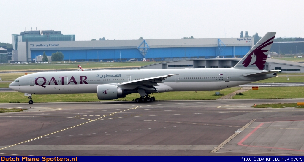 A7-BEB Boeing 777-300 Qatar Airways by patrick geers
