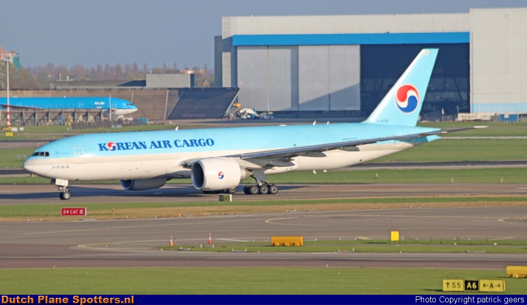 HL8226 Boeing 777-F Korean Air Cargo by patrick geers