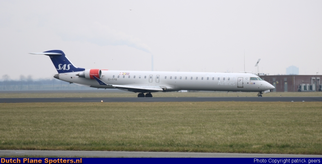 EI-FPB Bombardier Canadair CRJ900 Cityjet (SAS Scandinavian Airlines) by patrick geers