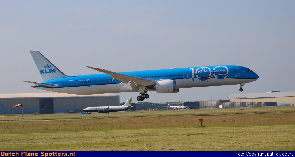 PH-BKA Boeing 787-10 Dreamliner KLM Royal Dutch Airlines by patrick geers