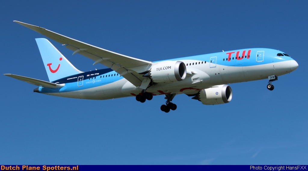 PH-TFM Boeing 787-8 Dreamliner Arke by HansFXX