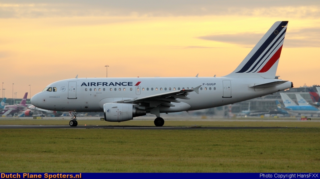 F-GUGP Airbus A318 Air France by HansFXX