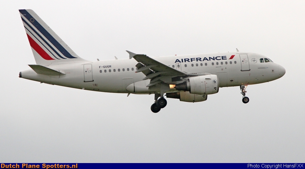 F-GUGR Airbus A318 Air France by HansFXX