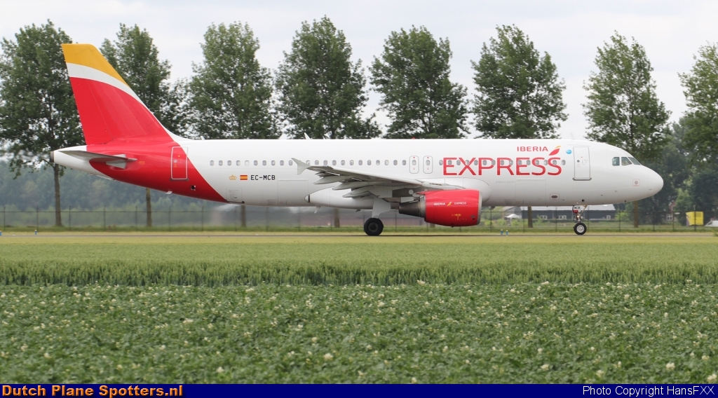 EC-MCB Airbus A320 Iberia Express by HansFXX