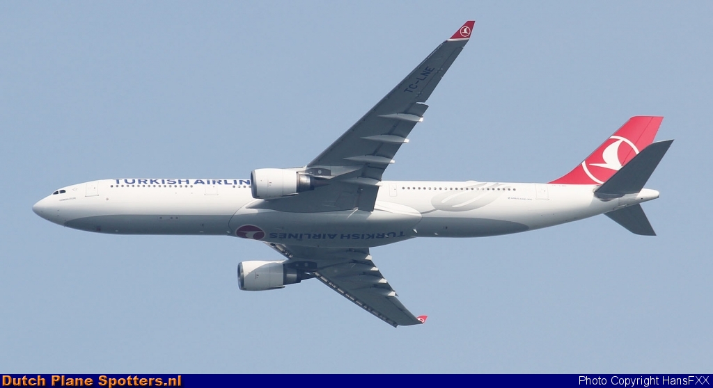 TC-LNE Airbus A330-300 Turkish Airlines by HansFXX
