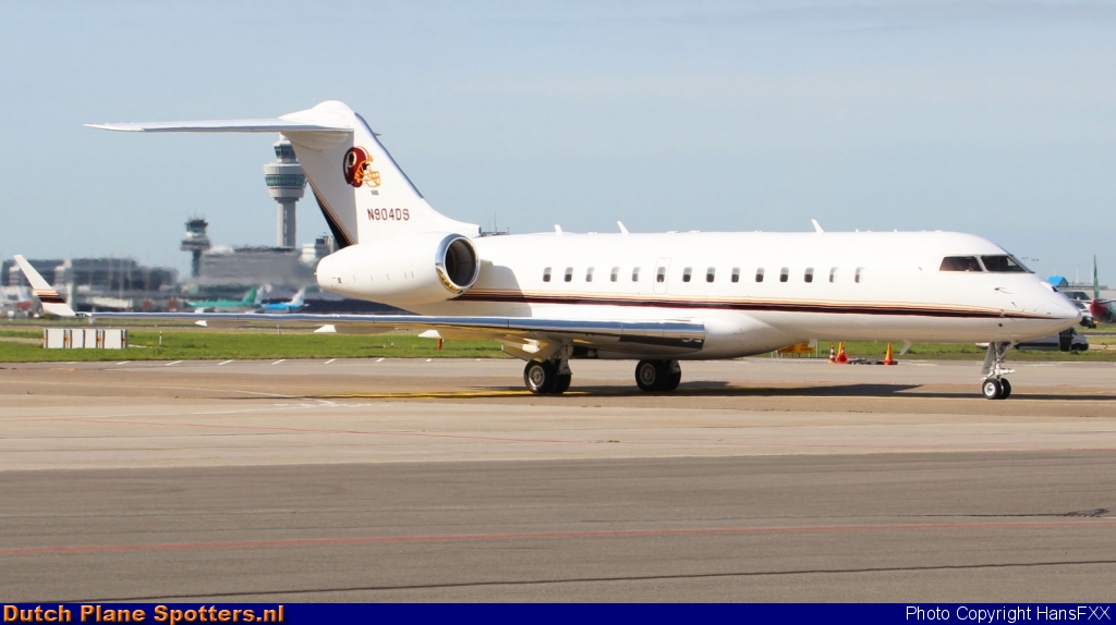 N904DS Bombardier BD-700 Global 6000 Private by HansFXX