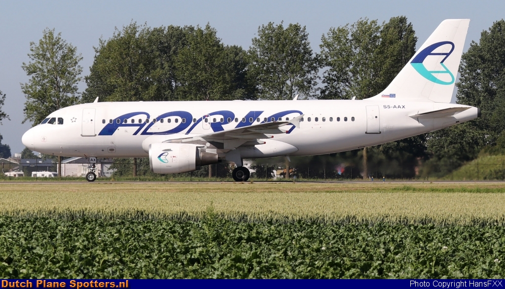 S5-AAX Airbus A319 Adria Airways by HansFXX