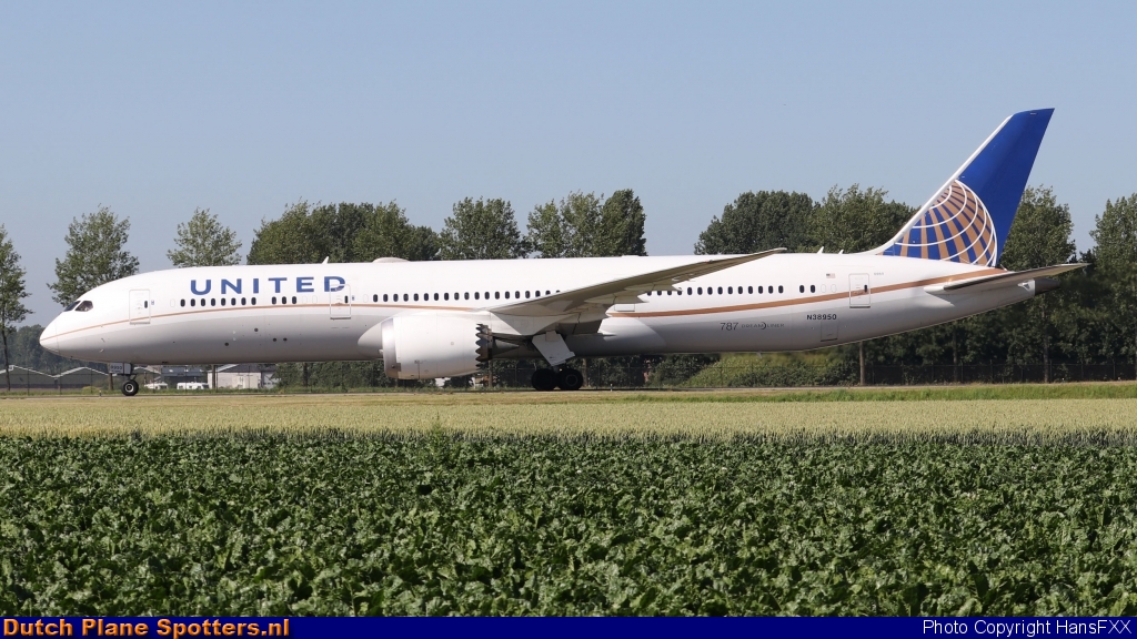 N38950 Boeing 787-9 Dreamliner United Airlines by HansFXX
