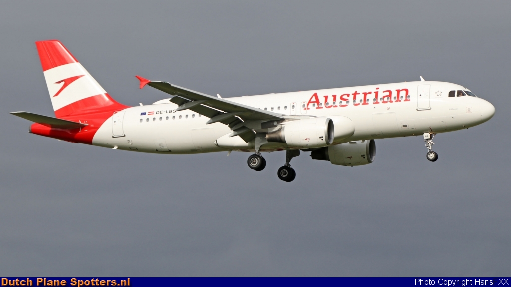 OE-LBS Airbus A320 Austrian Airlines by HansFXX
