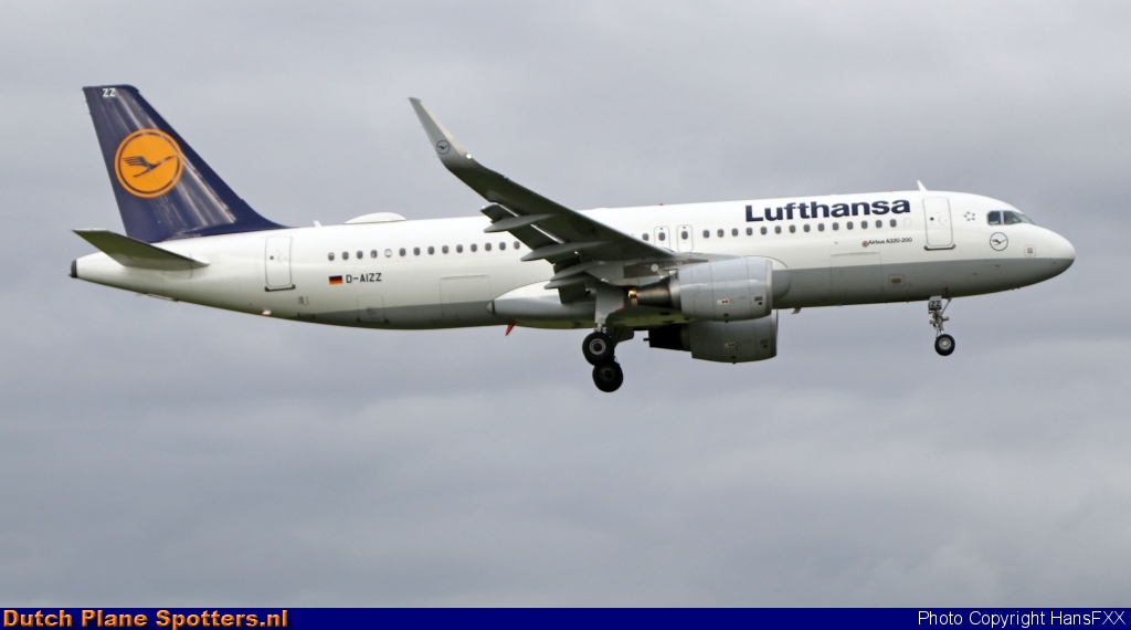 D-AIZZ Airbus A320 Lufthansa by HansFXX