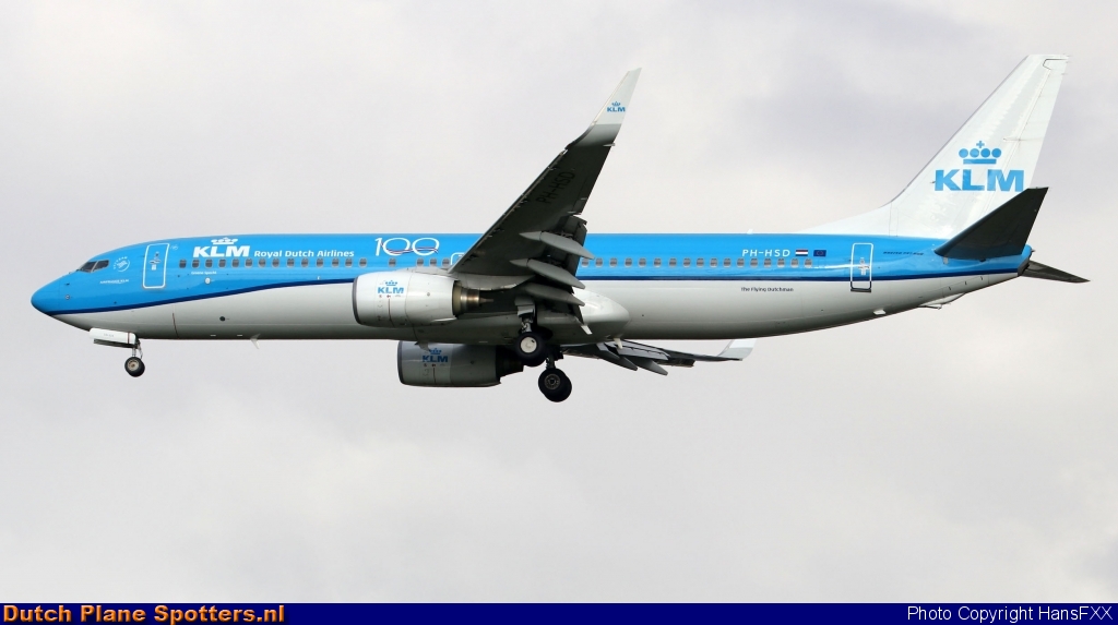 PH-HSD Boeing 737-800 KLM Royal Dutch Airlines by HansFXX