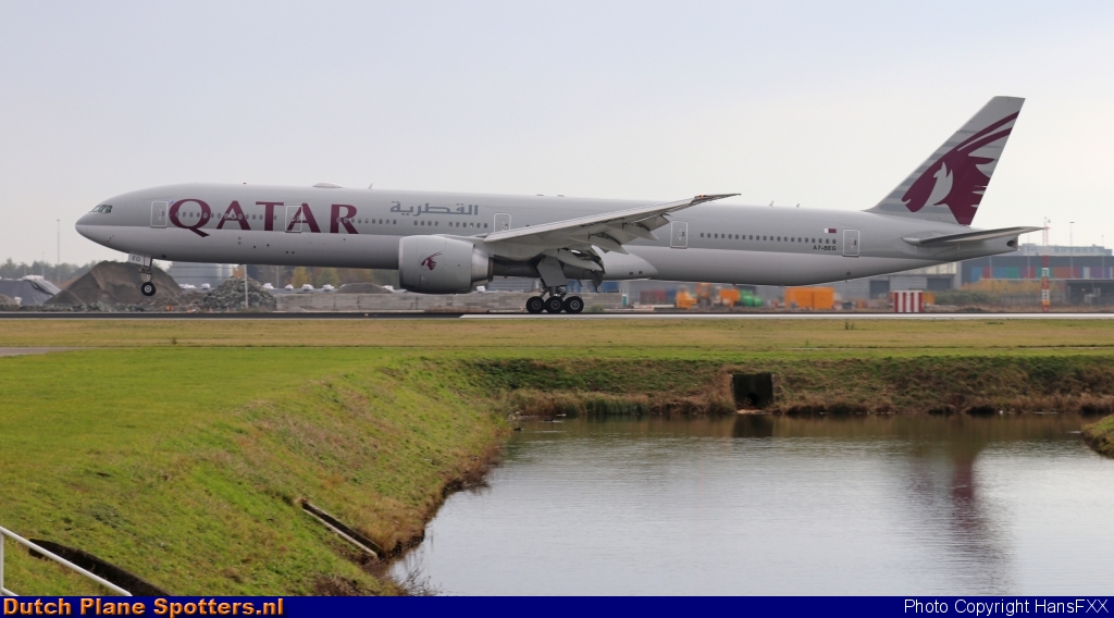 A7-BEG Boeing 777-300 Qatar Airways by HansFXX