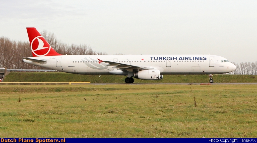 TC-JRE Airbus A321 Turkish Airlines by HansFXX