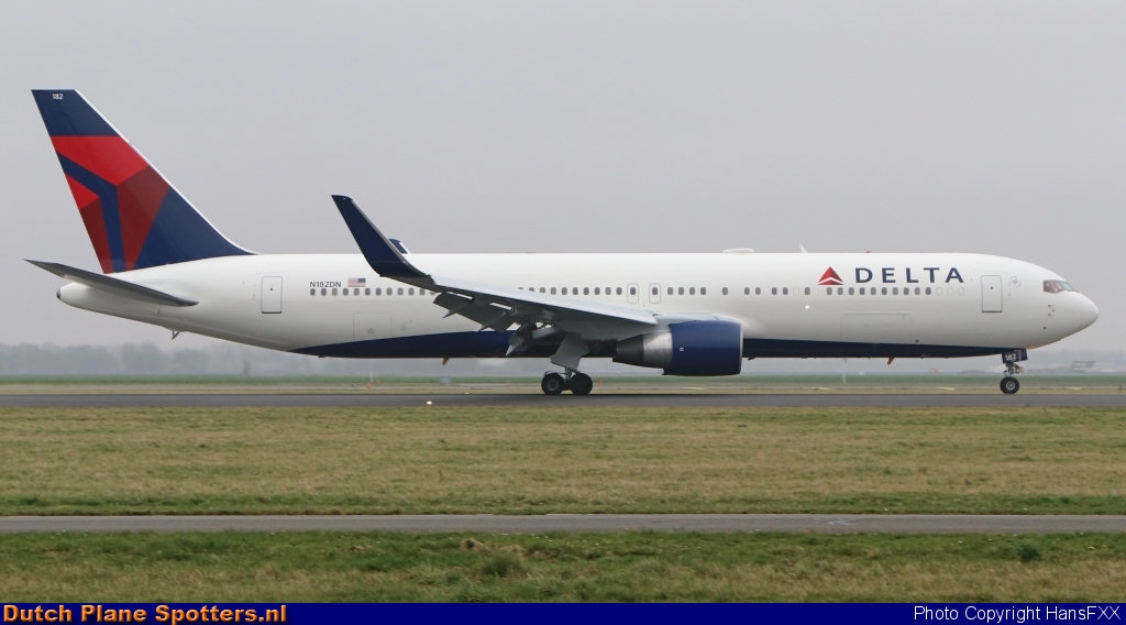 N182DN Boeing 767-300 Delta Airlines by HansFXX