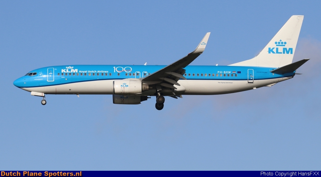 PH-BXW Boeing 737-800 KLM Royal Dutch Airlines by HansFXX