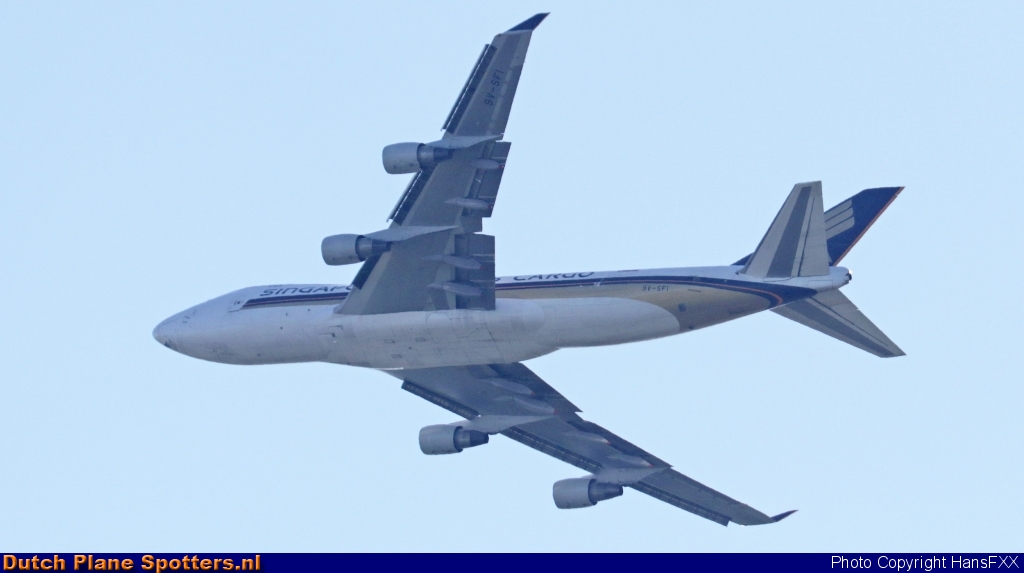 9V-SFI Boeing 747-400 Singapore Airlines Cargo by HansFXX