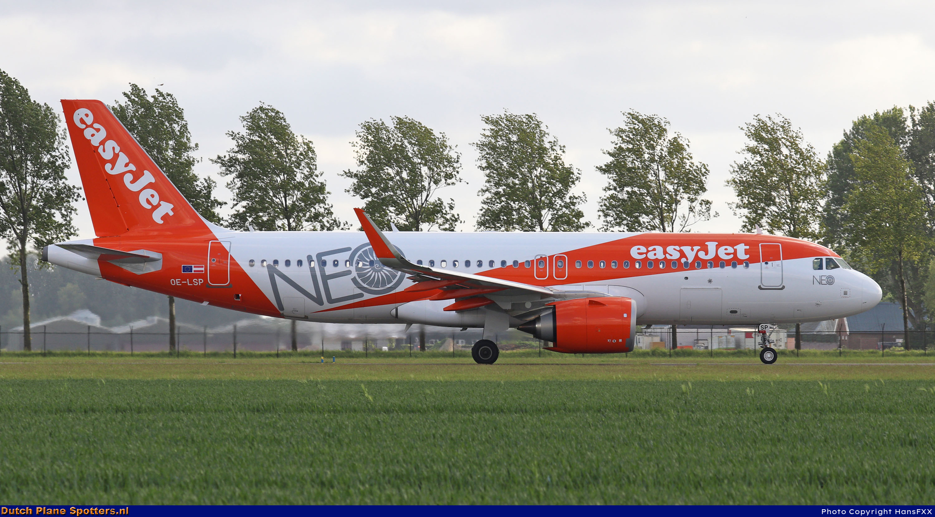 OE-LSP Airbus A320neo easyJet Europe by HansFXX