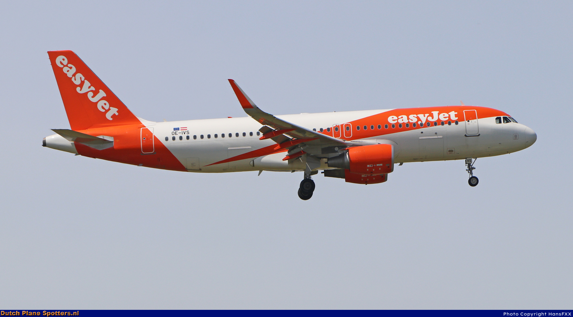OE-IVS Airbus A320 easyJet Europe by HansFXX